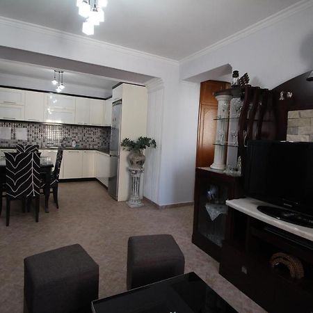 Irina Home Sarandë エクステリア 写真