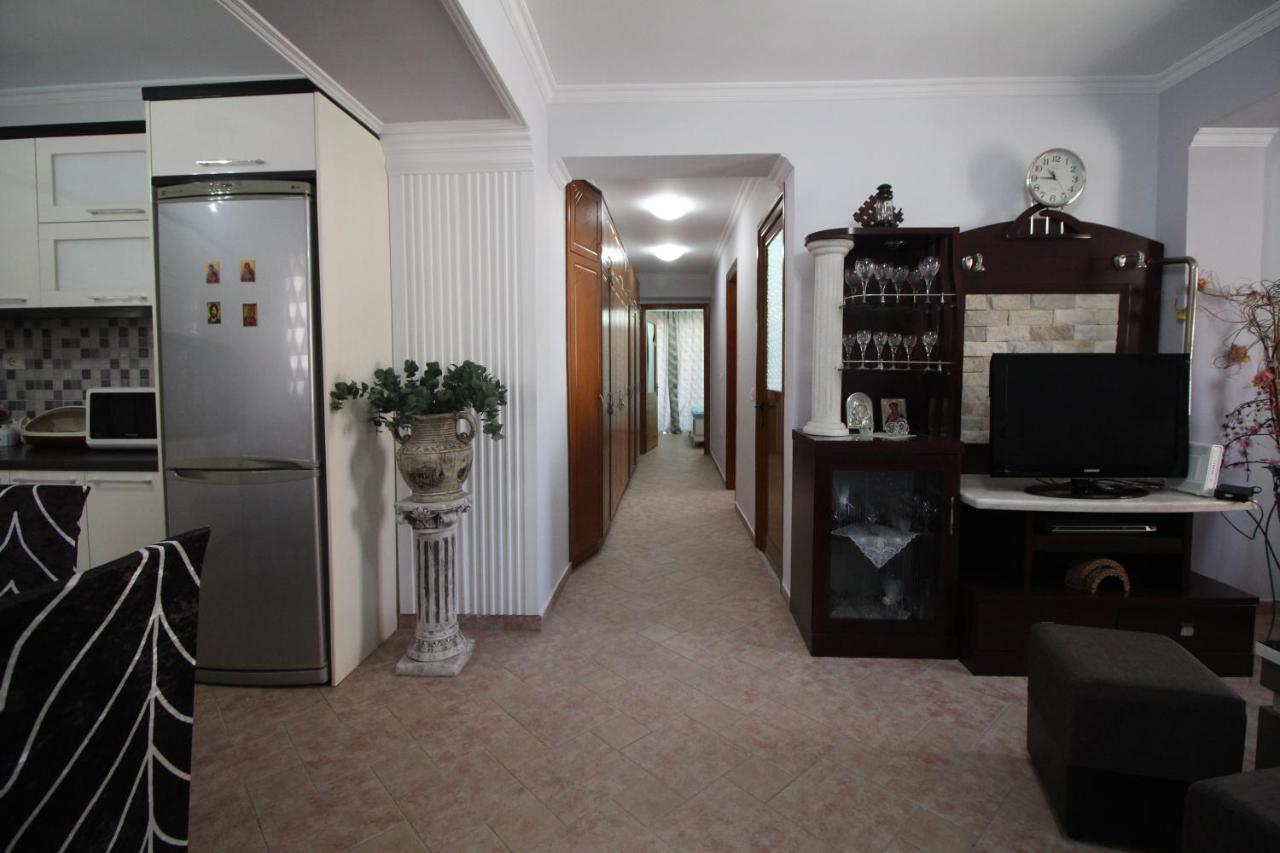 Irina Home Sarandë エクステリア 写真